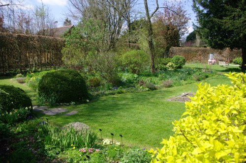 chawton-cottage-garden